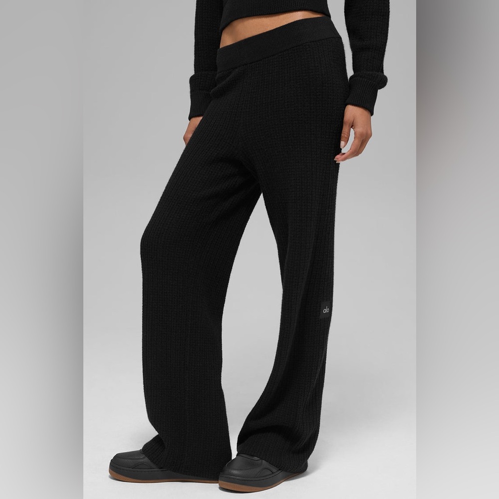 ALO Yoga Black Wide-Leg Boot Cut Knit Pants